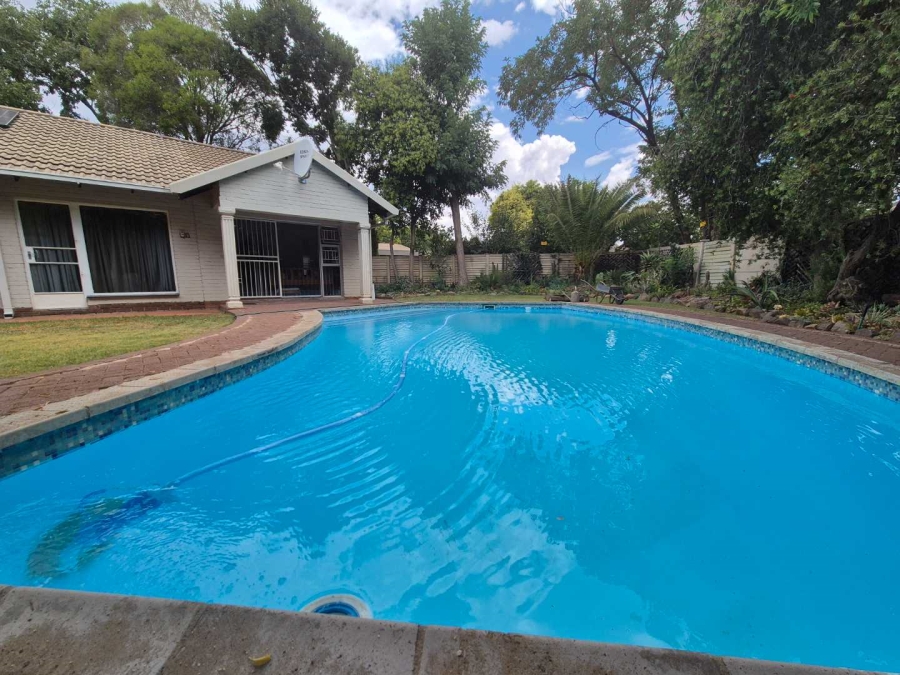 4 Bedroom Property for Sale in Brandwag Free State